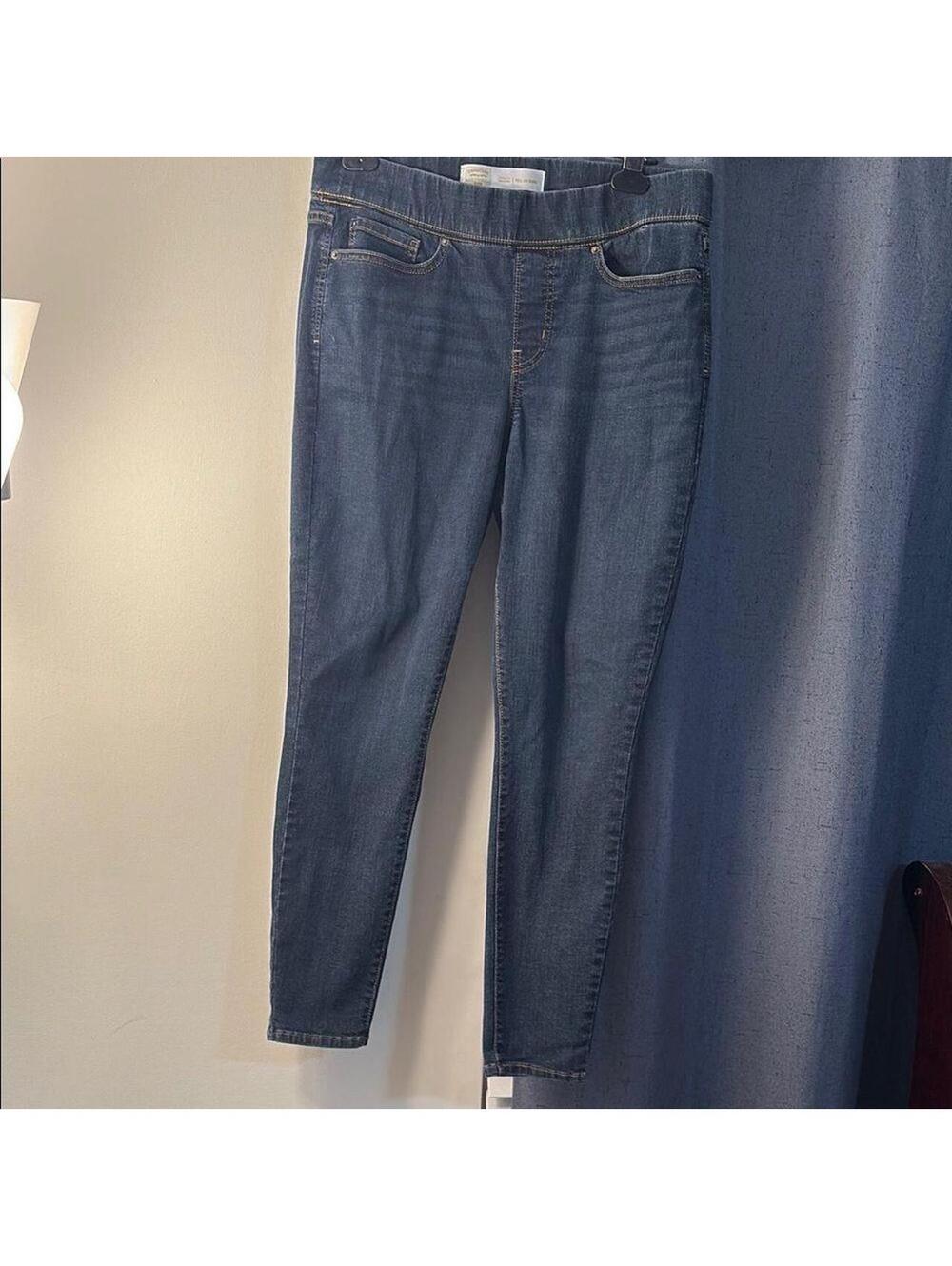 Levi's Women's Blue Jeans Size 2